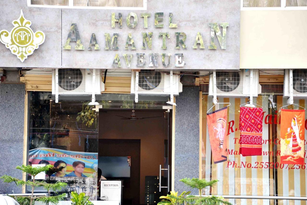 Oyo 2403 Hotel Aamantran Avenue Ujjain Exterior foto